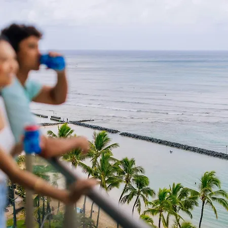 Waikiki Circle Hotel By Castle-3